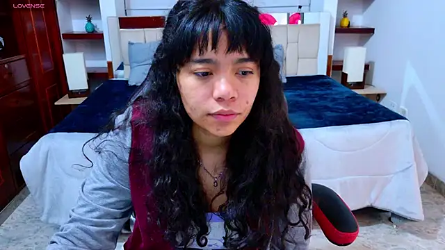 laureentt  online show from 25, 10, 2025