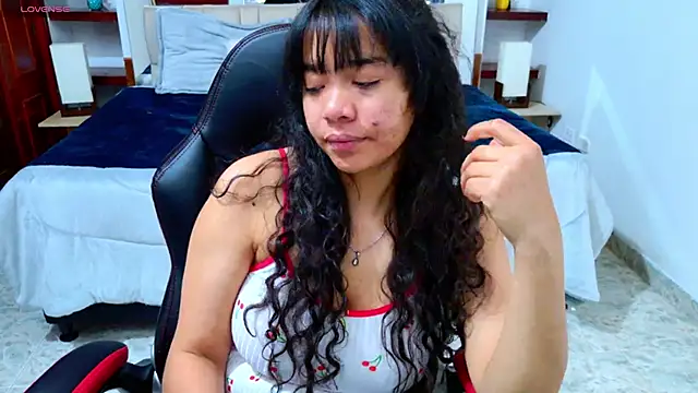 laureentt  online show from 22, 10, 2025