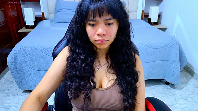 laureentt  online show from 17, 11, 2025