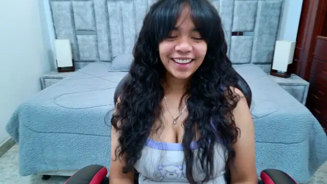 laureentt  online show from 12, 2, 2026