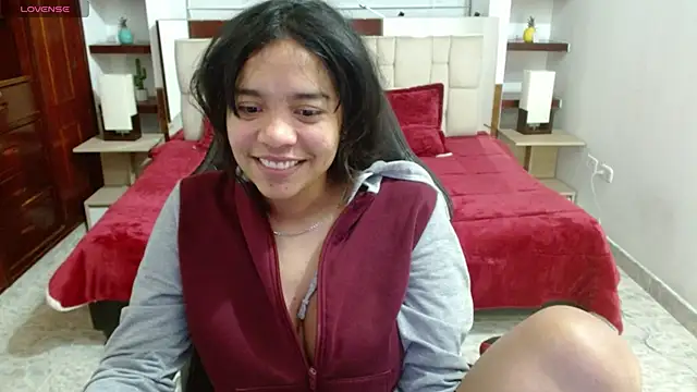 laureentt  online show from 21, 3, 2025