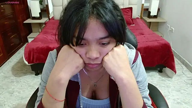 laureentt  online show from 20, 3, 2025