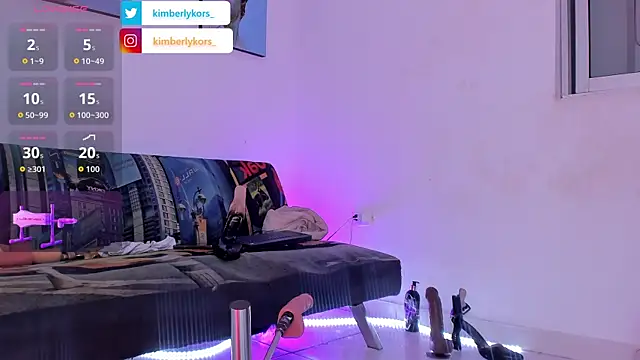 Snapshot of Kimberlykors chatting on 23, 11, 2025 Kimberlykors online show from 23, 11, 2025