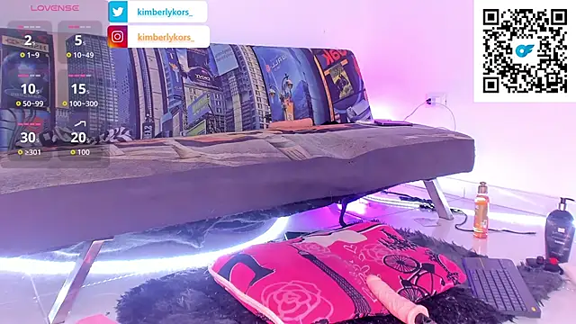 Snapshot of Kimberlykors chatting on 13, 9, 2025 Kimberlykors online show from 13, 9, 2025