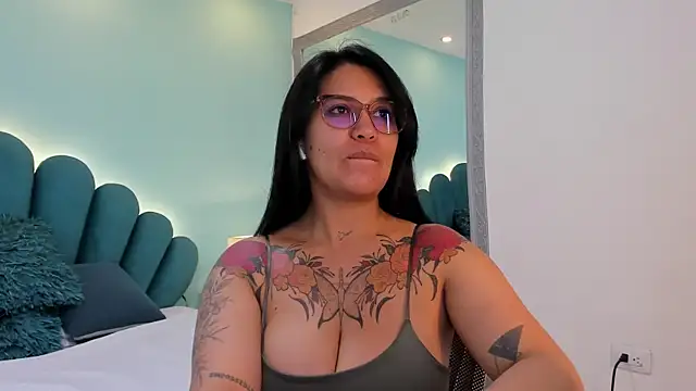 sharlott18 online show from 19, 3, 2026