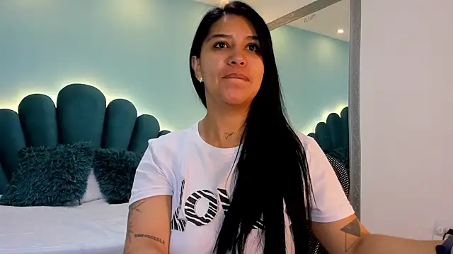 sharlott18 online show from 21, 2, 2026