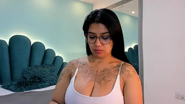 sharlott18 online show from 1, 2, 2026