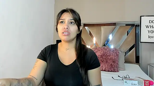 sharlott18 online show from 25, 12, 2024