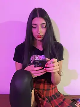 Felicia smok3 online show from 13, 1, 2025