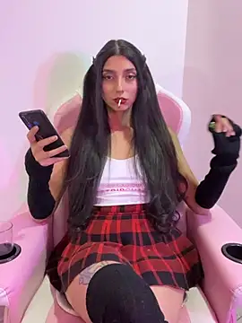 Felicia smok3 online show from 3, 4, 2026