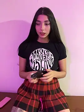 Felicia smok3 online show from 1, 3, 2025