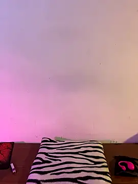 Felicia smok3 online show from 6, 10, 2025