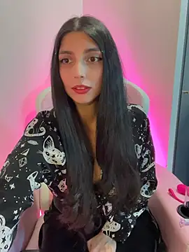 Felicia smok3 online show from 5, 5, 2026