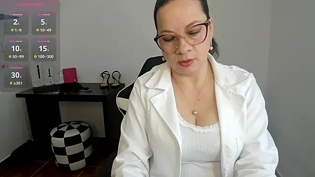 Snapshot of Sex-Psychology chatting on 7, 10, 2025 Sex-Psychology online show from 7, 10, 2025