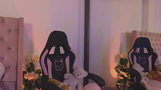  Linoshka 1 online show from 26, 3, 2026