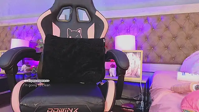  Linoshka 1 online show from 9, 3, 2025