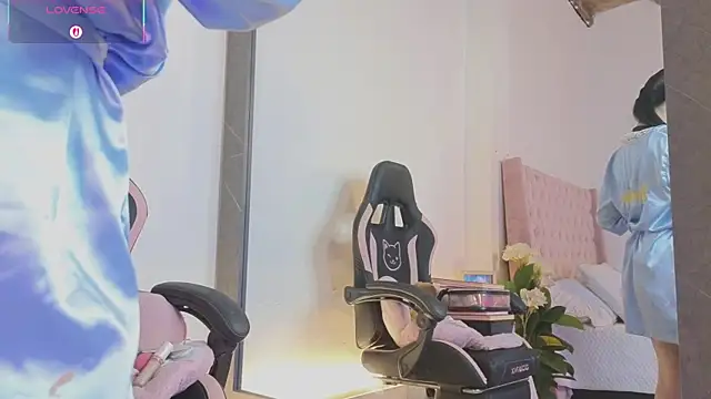  Linoshka 1 online show from 25, 2, 2026