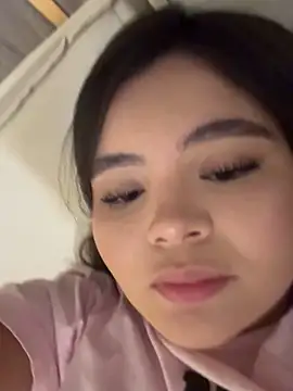 IsabellaAllen online show from 4, 12, 2025