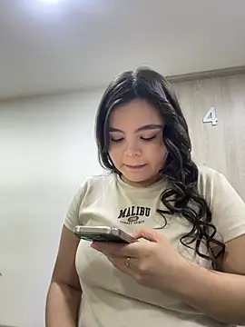 IsabellaAllen online show from 10, 4, 2026