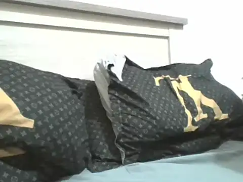 Snapshot of Tonton1988 chatting on 25, 2, 2025 Tonton1988 online show from 25, 2, 2025