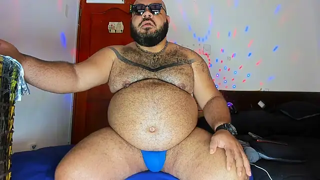 Latino bigcock online show from 6, 3, 2026