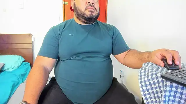 Snapshot of Latino_bigcock chatting on 18, 1, 2026 Latino bigcock online show from 18, 1, 2026