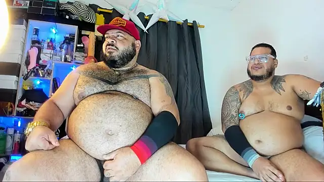 Latino bigcock online show from 24, 3, 2026