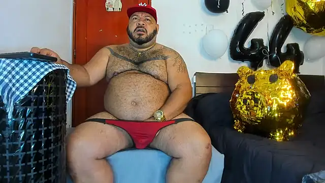 Latino bigcock online show from 19, 12, 2025