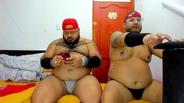 Latino bigcock online show from 5, 10, 2025