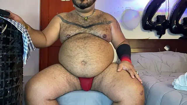 Latino bigcock online show from 17, 12, 2025