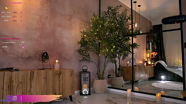 Serene Sophiex online show from 24, 11, 2025