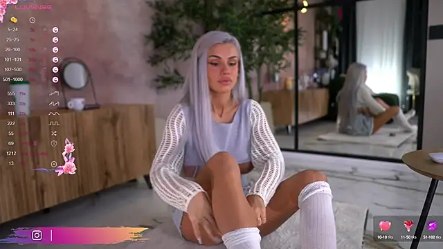 Serene Sophiex online show from 15, 9, 2025