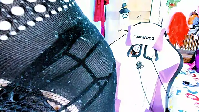 SofiaOlivares online show from 11, 10, 2025