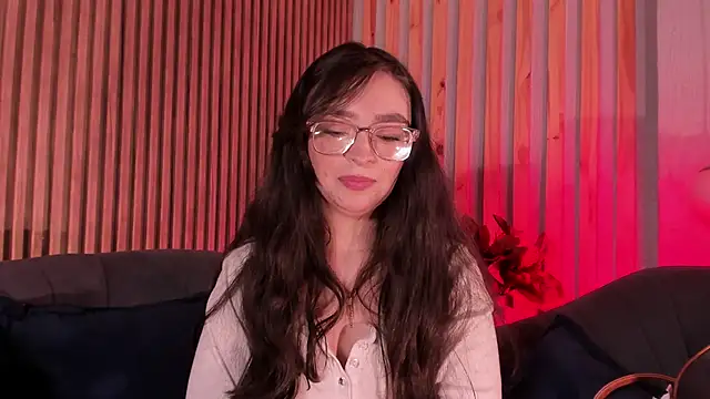 Eva Macalliter online show from 30, 3, 2026