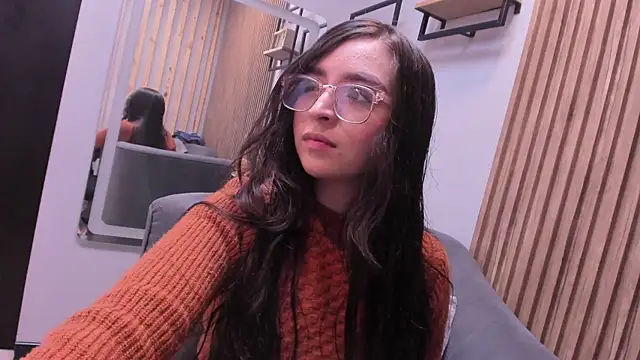 Eva Macalliter online show from 1, 10, 2025