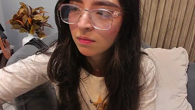 Eva Macalliter online show from 20, 3, 2025