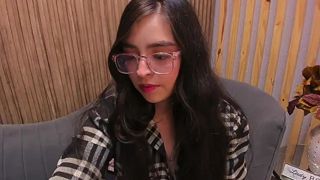 Eva Macalliter online show from 20, 2, 2025