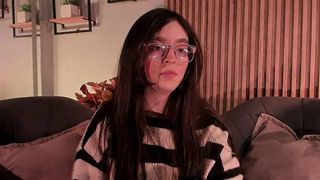 Eva Macalliter online show from 30, 5, 2026