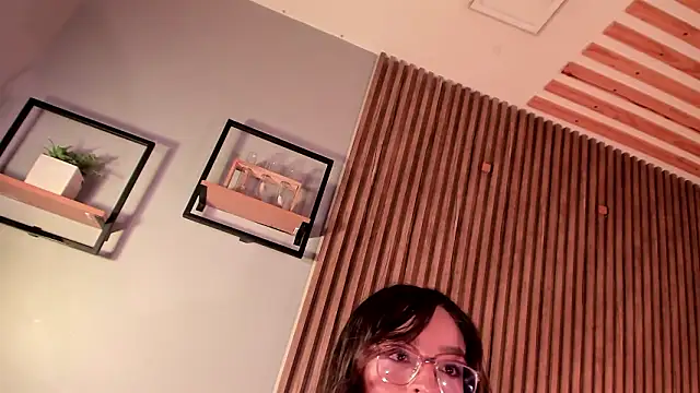 Eva Macalliter online show from 15, 3, 2026