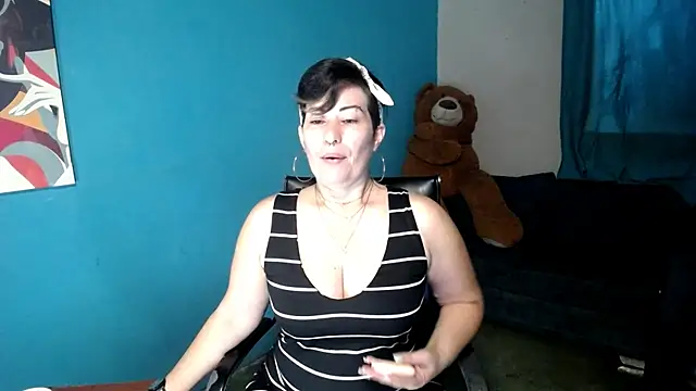 Sunny rayz  online show from 13, 7, 2026
