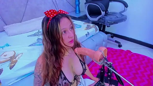 HornySlut69  online show from 18, 10, 2025