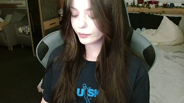 juice-peach online show from 11, 3, 2025