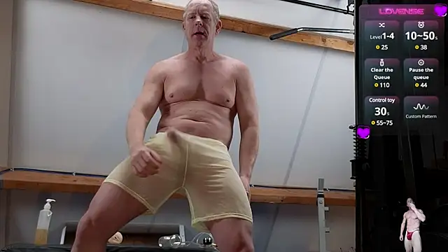 libo horny muscles online show from 28, 12, 2024