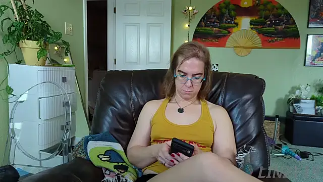 Linzy 19 online show from 16, 9, 2025