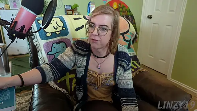 Linzy 19 online show from 27, 2, 2025