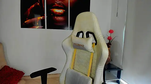 ScarlettMalbec online show from 24, 10, 2025