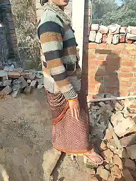 COUPLLE VILLAGE online show from 6, 2, 2026