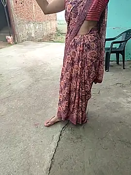 COUPLLE VILLAGE online show from 11, 3, 2026