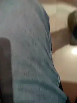 COUPLLE VILLAGE online show from 22, 12, 2025