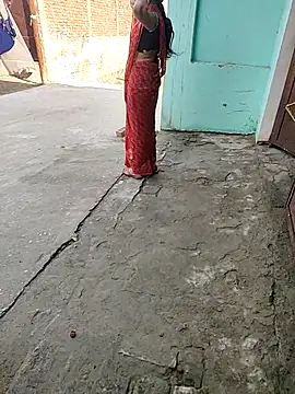 COUPLLE VILLAGE online show from 2, 3, 2026